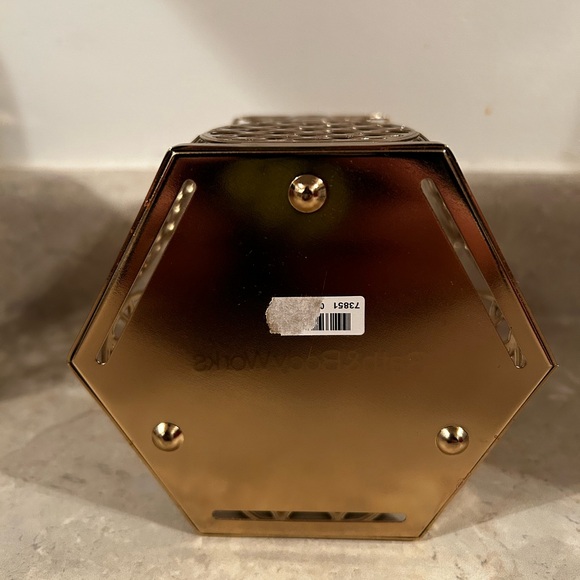 Bath and Body Works Pineapple Gold Candle Holder - Picture 4 of 4